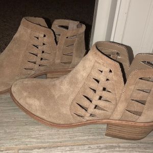 Vince Camuto tan suede booties